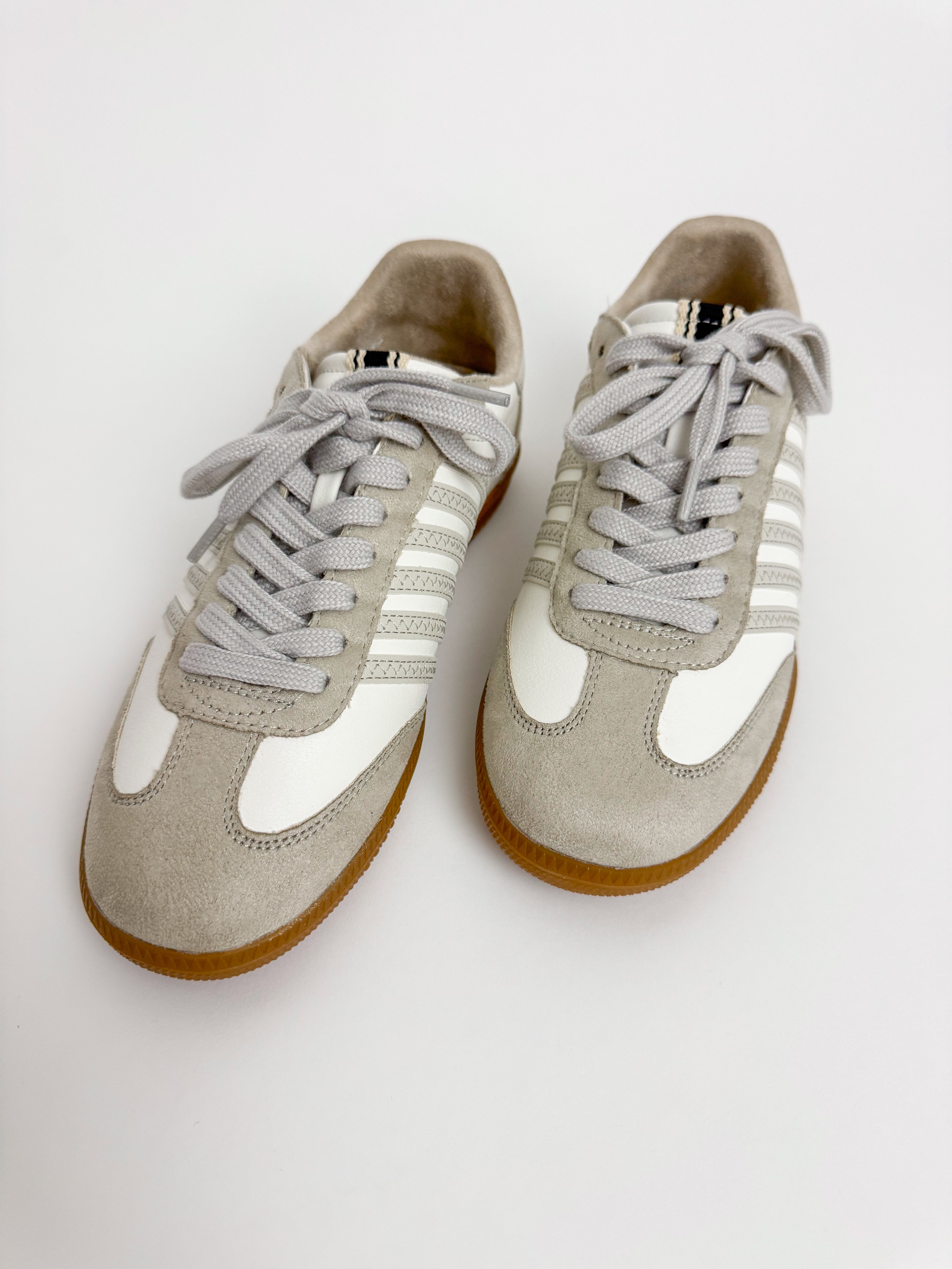 Stevie Sneaker