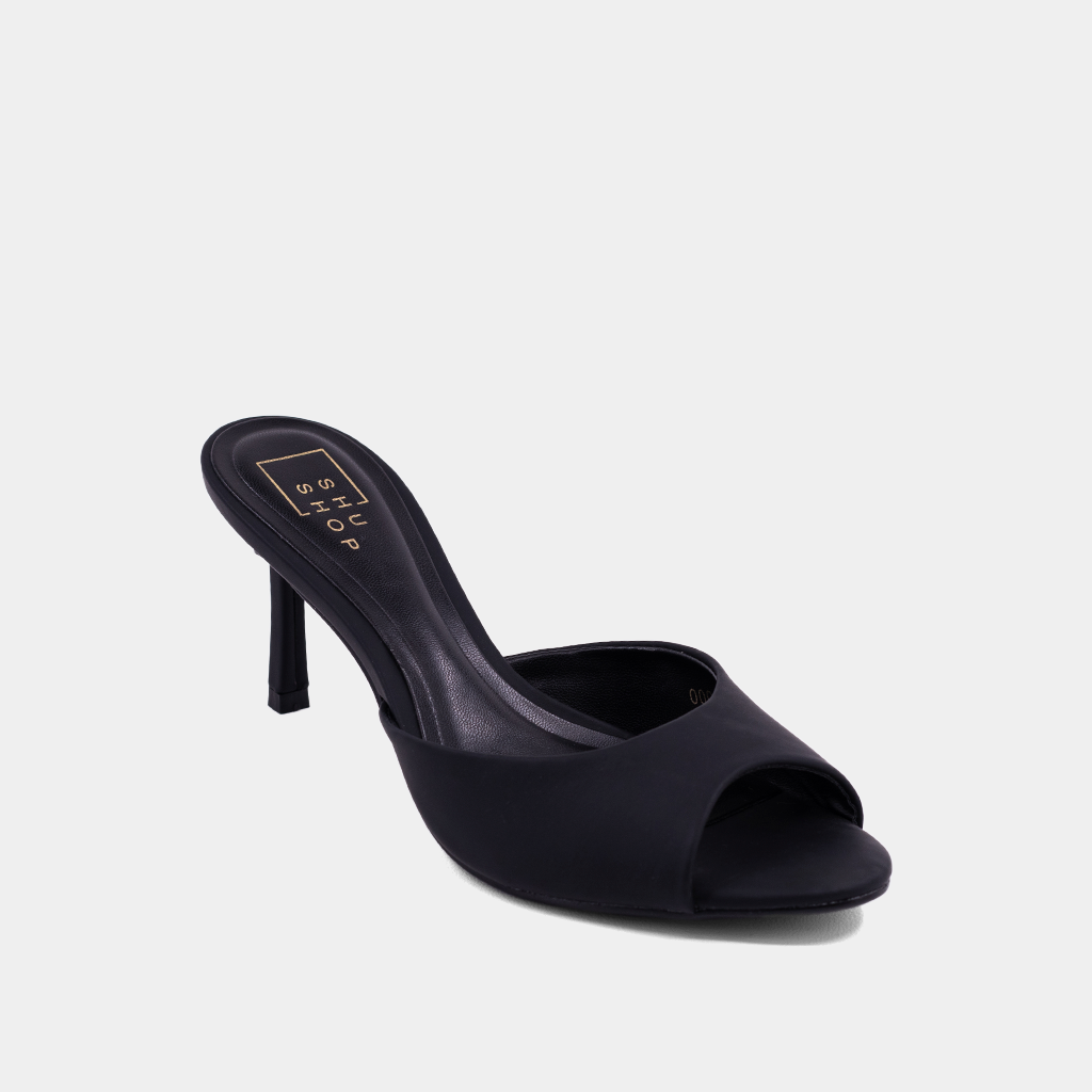 Elaine Heel